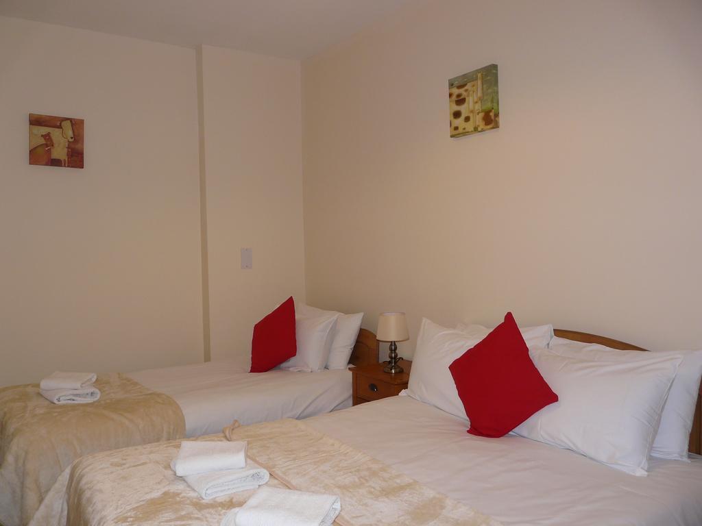 The Courtyard Apartments Carrick-on-Shannon ภายนอก รูปภาพ