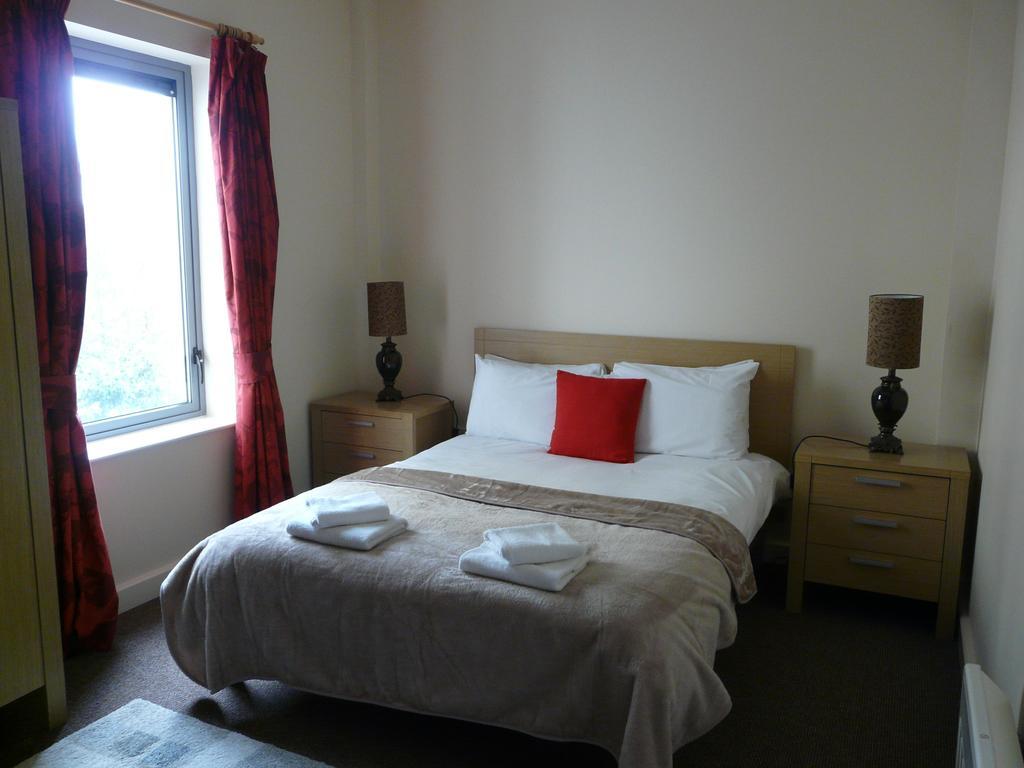 The Courtyard Apartments Carrick-on-Shannon ภายนอก รูปภาพ