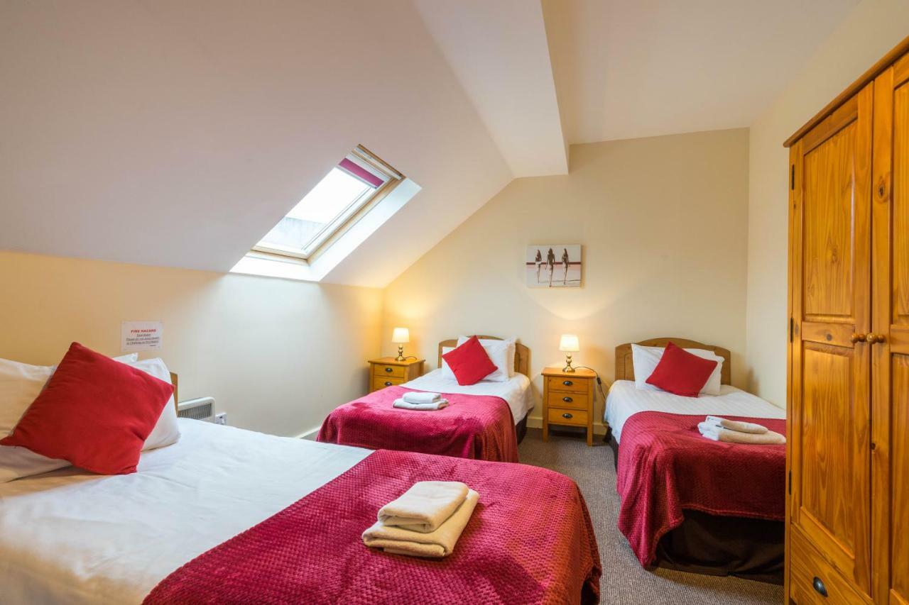 The Courtyard Apartments Carrick-on-Shannon ภายนอก รูปภาพ