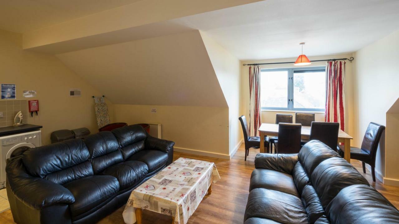 The Courtyard Apartments Carrick-on-Shannon ภายนอก รูปภาพ