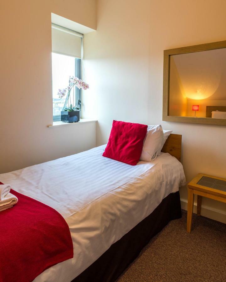 The Courtyard Apartments Carrick-on-Shannon ภายนอก รูปภาพ